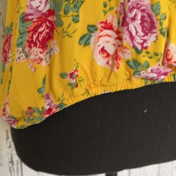 Derek Heart Top - Picture 2 of 10